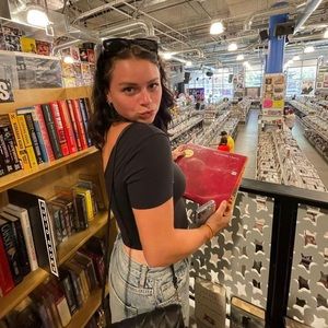 Meet your Posher, Sara